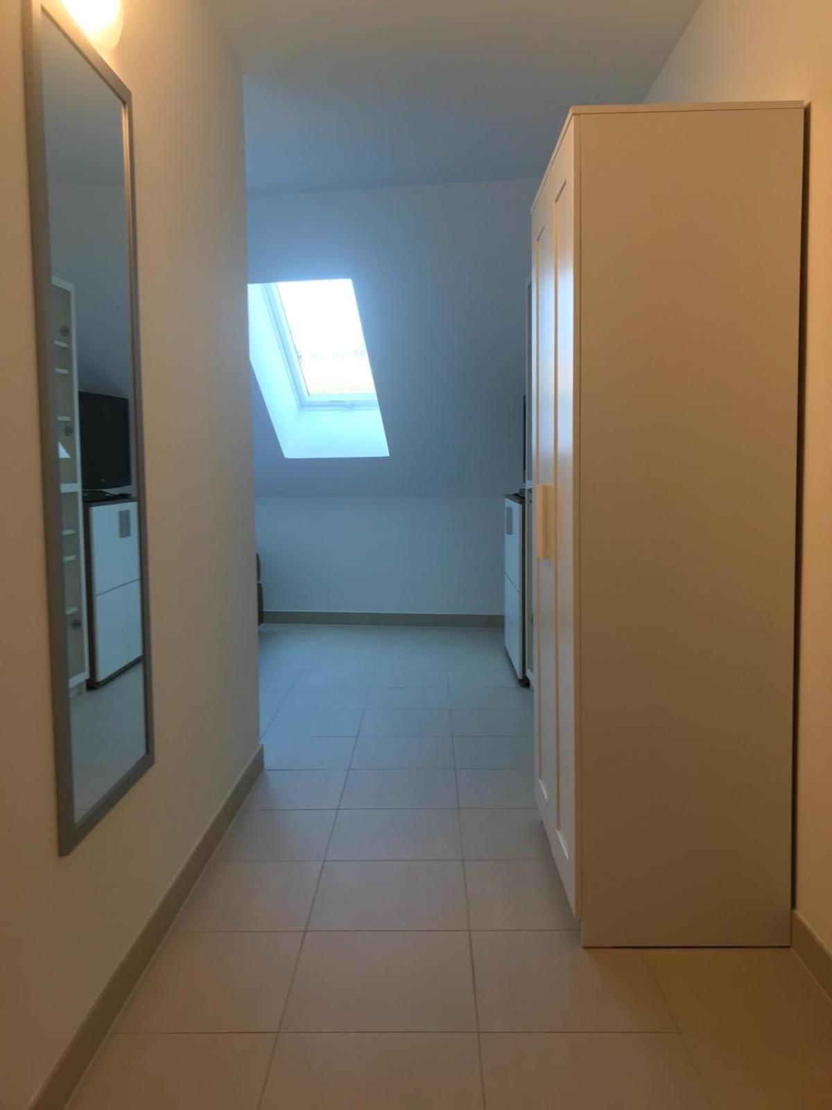 Sunny Vienna By Jr City Apartments Room photo